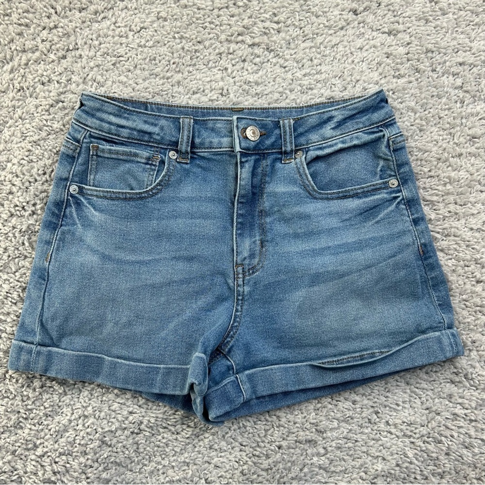 Ameican Eagle Shorts Womens 2 Mom Short Stretch Light Wash Cuffed Denim Casual